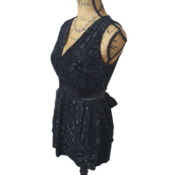 BKE Womens Black Rosette Peplum Top S Keyhole Back Jeweled Bow Tie Back Elegant - Picture 6 of 8